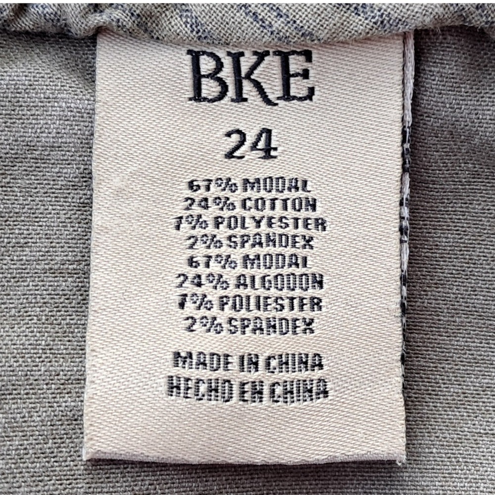 BKE Women's Sage Green Cargo Denim Shorts 24" Waist Frayed Hem Herringbone Trim - Picture 6 of 9